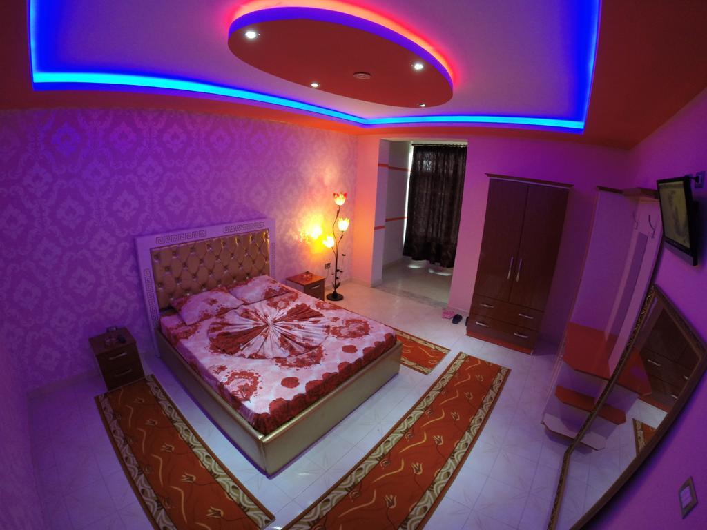 New Shtoj Hotel Buza מראה חיצוני תמונה